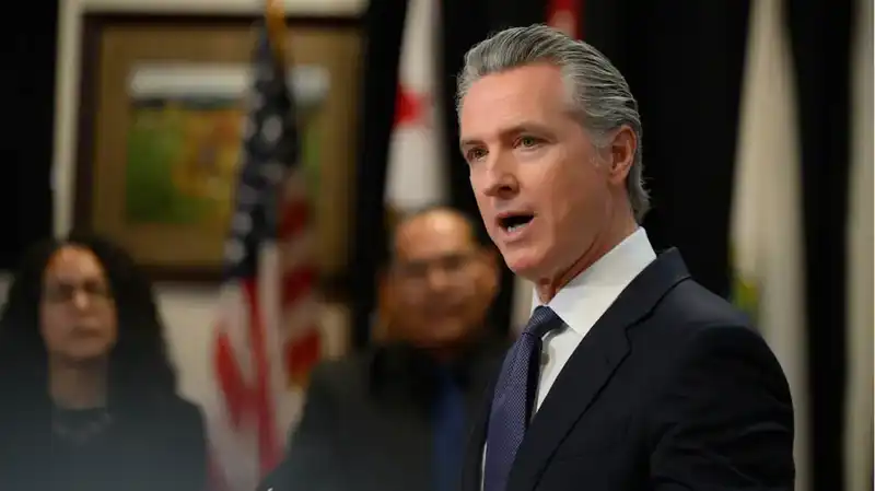 California Valisi, Trump'ı Hedef Alarak İç Savaş İddialarında Bulundu