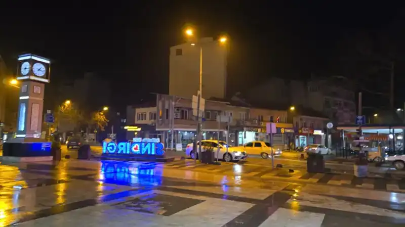 Sındırgı'da Şok Edici Deprem: 5.1 Büyüklüğündeki Sarsıntılar Korkuttu