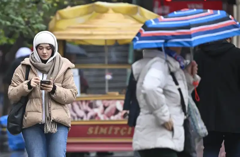 İstanbul'da Kış Sonrası Yalancı Bahar Geliyor! Hava Durumu Beklentileri