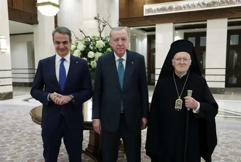 Miçotakis'in Ankara Ziyareti: Tesisler Arası Diplomasi ve "Tesbih" Simgesi