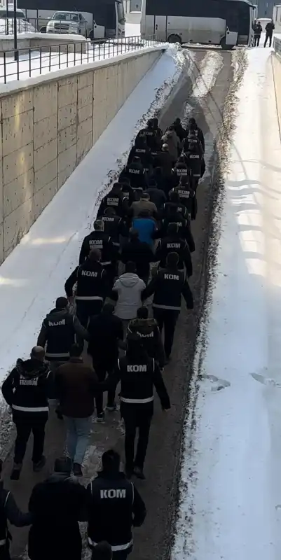 Usulsüz Kredi Operasyonu: Beş İl'de 38 Şüpheli Yakalandı